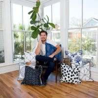 Sewing Down South Modern Collection: Modern Polka Dots Pillow -Sewing Down South shop SDS 273 a97dd279 6136 47af 8864 950aa97cac8f 2400x