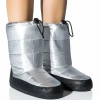 AZALEA WANG BECKY METALLIC LINED SNOW BOOTIE IN SILVER