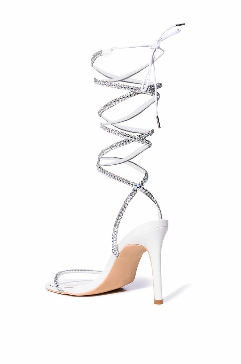 AZALEA WANG BROMLEY STRAPPY SANDAL IN WHITE 5 AZALEA WANG BROMLEY STRAPPY SANDAL IN WHITE - Image 5