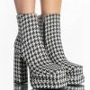 AZALEA WANG CAYENNE HOUNDSTOOTH CHUNKY BOOTIE IN BLACK WHITE