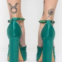 AZALEA WANG CITY ON FIRE CHUNKY PUMP IN GREEN -Sewing Down South shop azalea wang city on fire chunky pump in green green 4 4