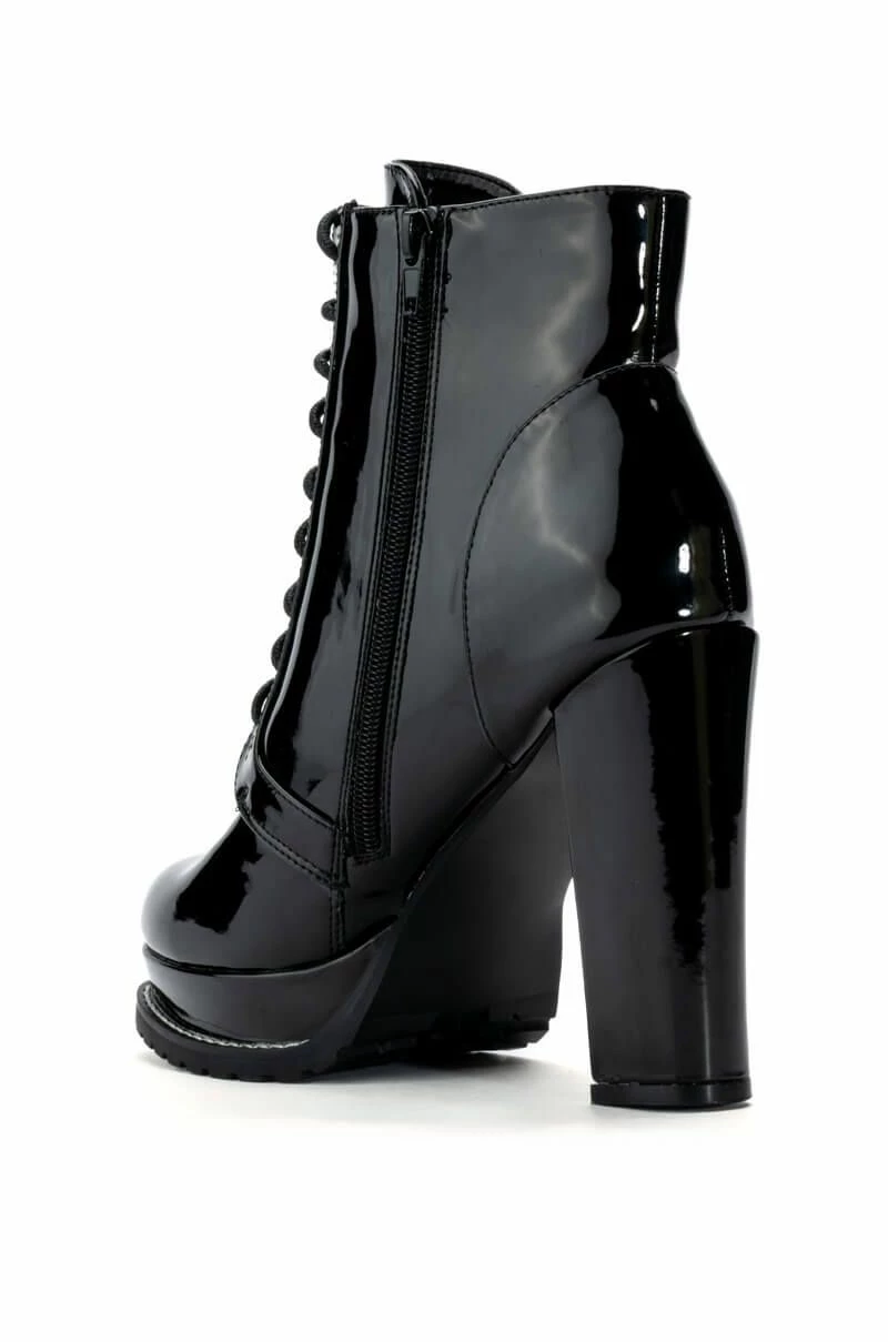 AZALEA WANG FREDDIE CHUNKY LACE UP BOOTIE IN BLACK 4 AZALEA WANG FREDDIE CHUNKY LACE UP BOOTIE IN BLACK - Image 4