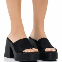 AZALEA WANG MILTON CHUNKY SANDAL IN BLACK