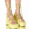AZALEA WANG RESORT READY CHUNKY SANDAL IN LIME