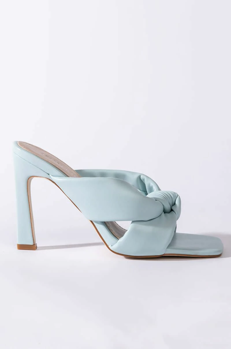 AZALEA WANG SWEET LIKE SUNDAY CHUNKY SANDAL IN BLUE 2 AZALEA WANG SWEET LIKE SUNDAY CHUNKY SANDAL IN BLUE - Image 2
