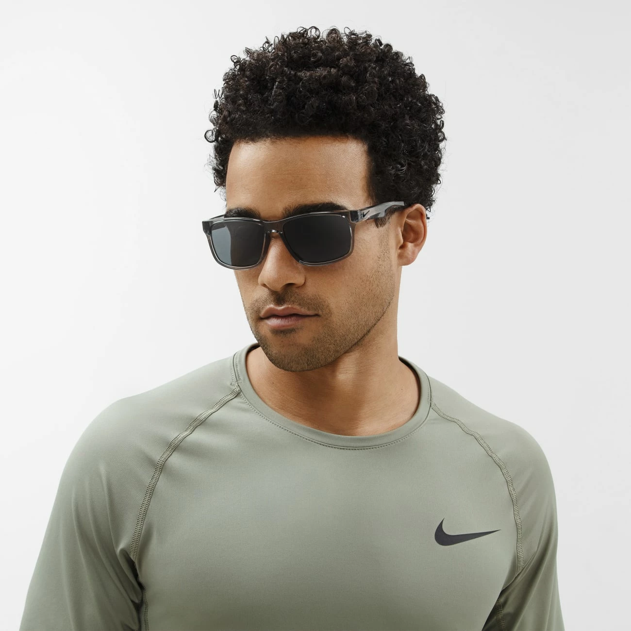 NIKE ESSENTIAL CHASER | Sunglasses 4 NIKE ESSENTIAL CHASER | Sunglasses - Image 4