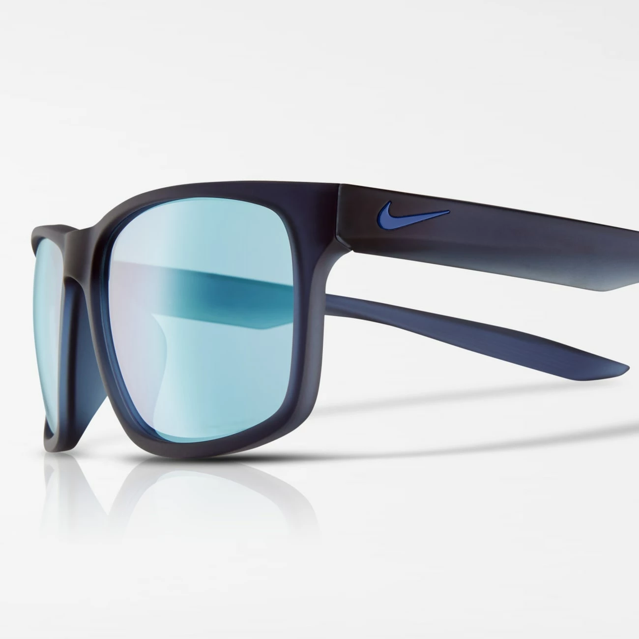 NIKE ESSENTIAL CHASER | Sunglasses 1 NIKE ESSENTIAL CHASER | Sunglasses