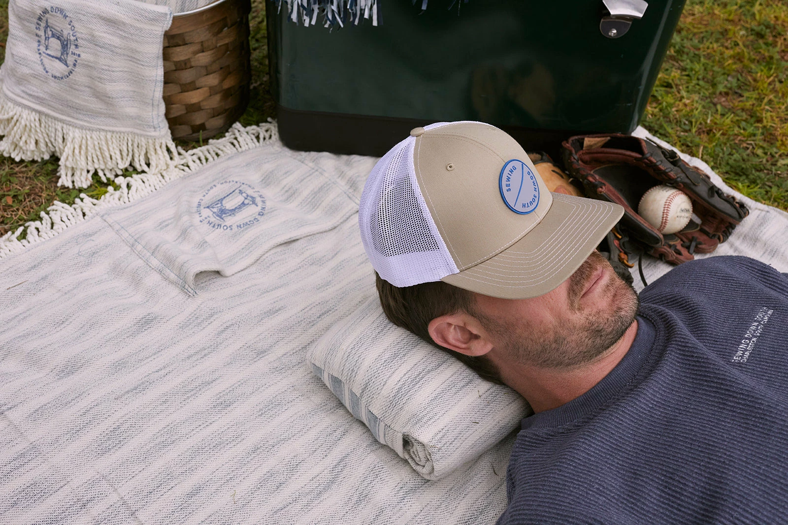 Sewing Down South *SEW NEW* SDS Embroidered Picnic Blanket With Tassels 4 Sewing Down South *SEW NEW* SDS Embroidered Picnic Blanket With Tassels - Image 4