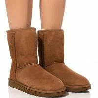 UGG WOMENS CLASSIC SHORT HERITAGE BOOTS